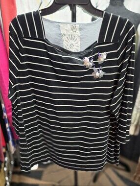 103 Ava & Viv Black and White Striped Long Sleeve Top with Floral Accent
